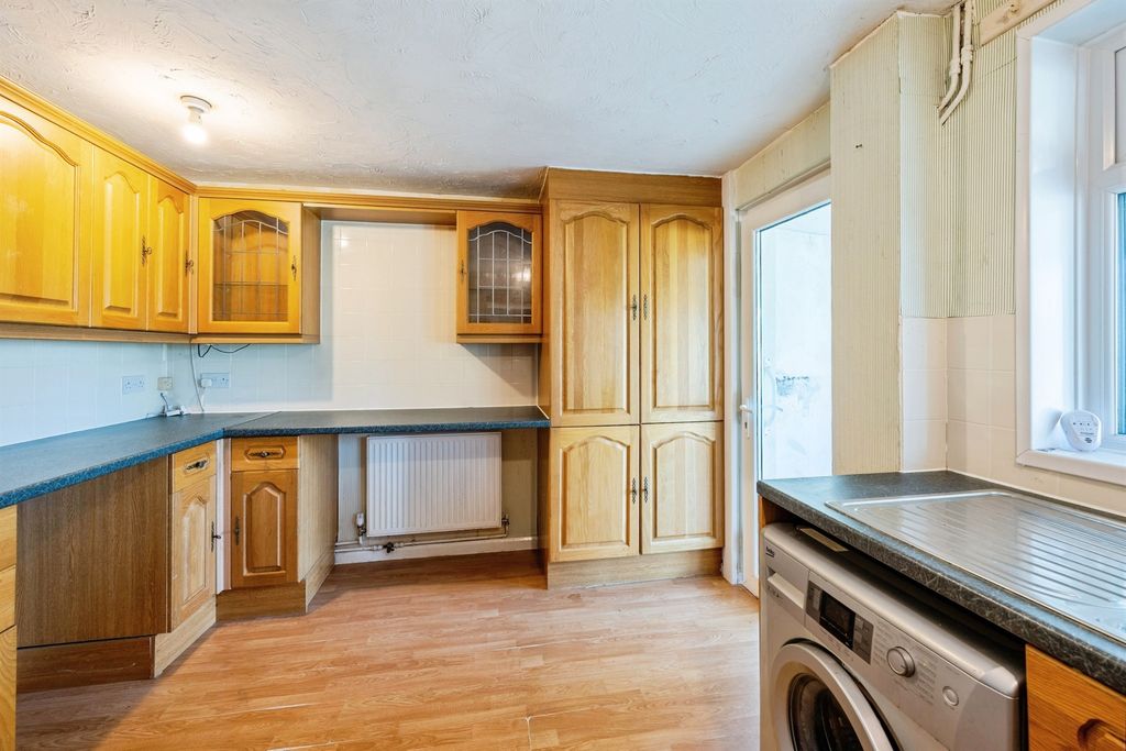 Property photo 2 of 15