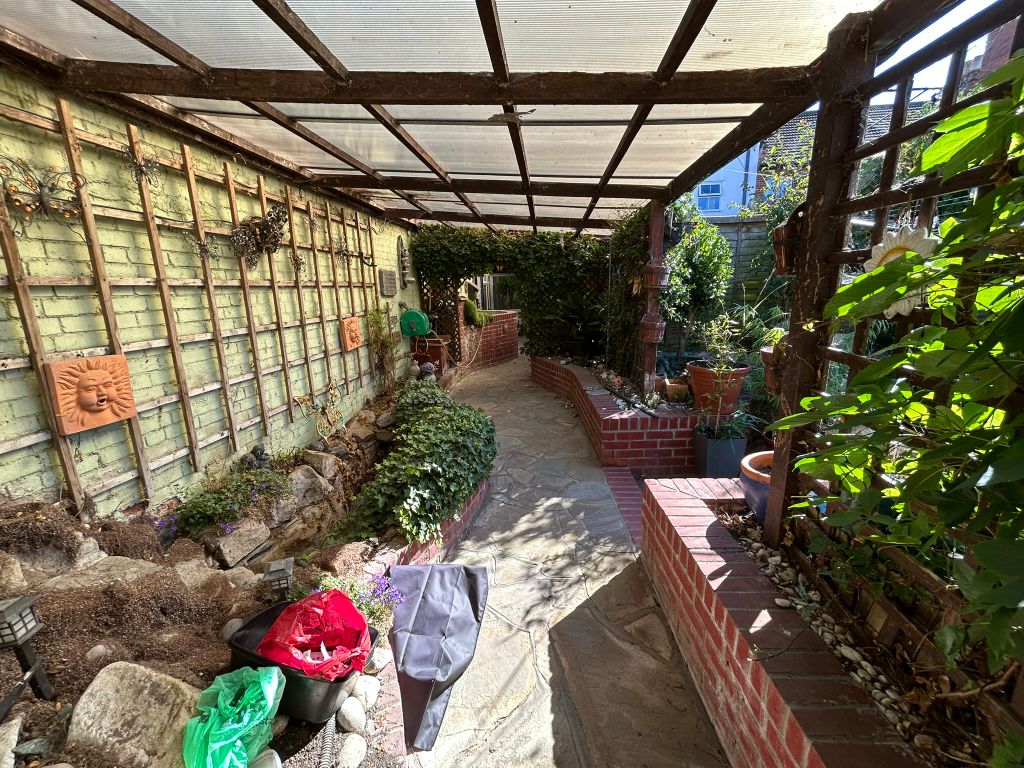 Property photo 3 of 16