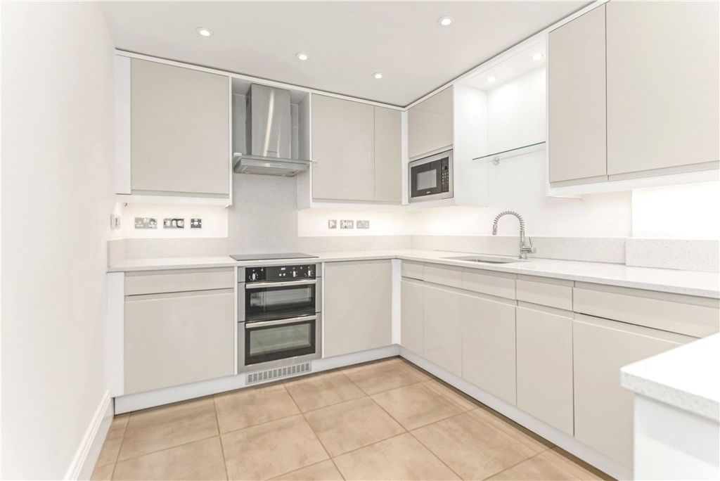 Property photo 3 of 12 Picture No. 05