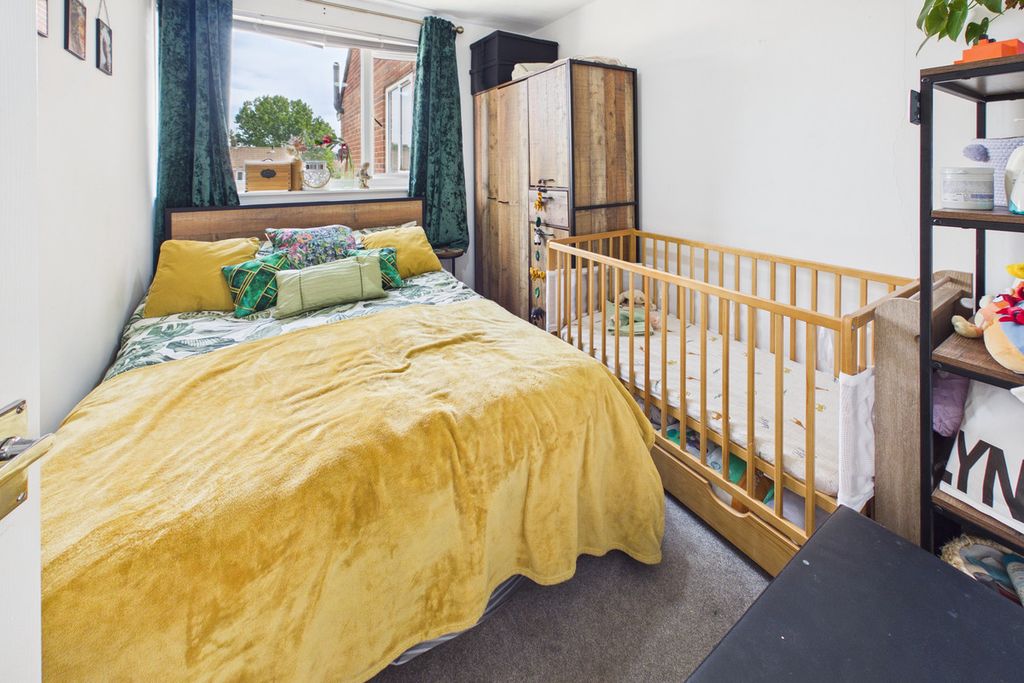 Property photo 3 of 10