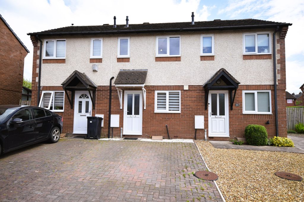Property photo 1 of 9 Modern 2 Bed Link House