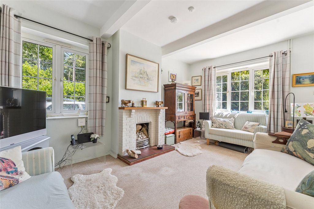 Property photo 2 of 13 Sitting Room