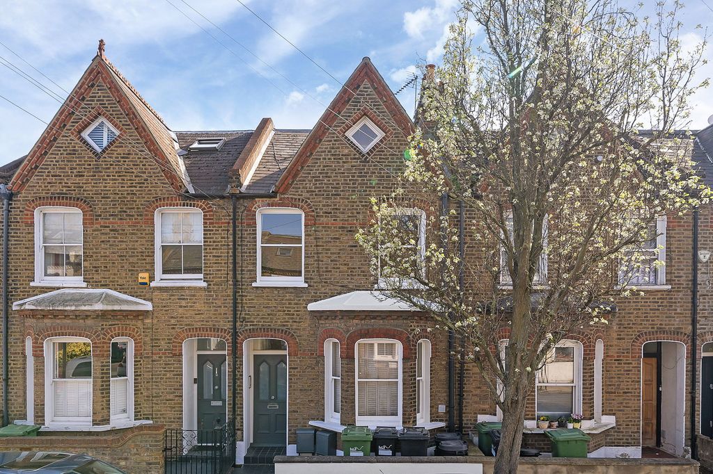 Property photo 3 of 12