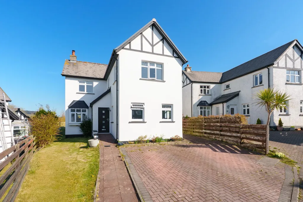 Property photo 1 of 22