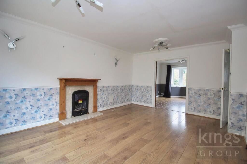 Property photo 3 of 22