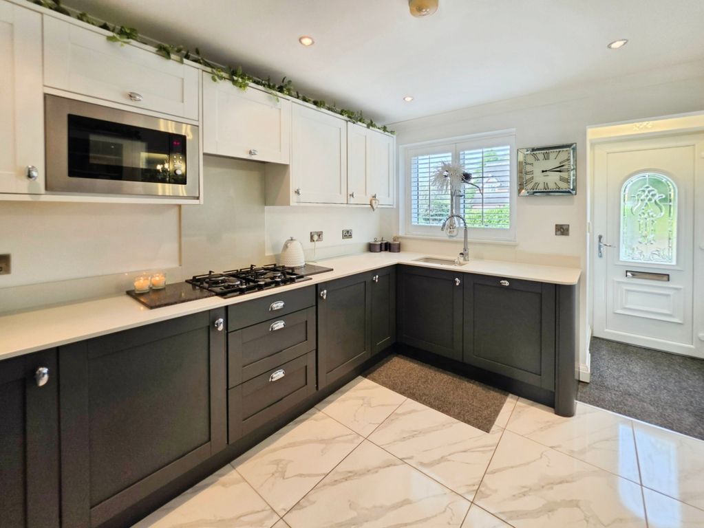 Property photo 2 of 29 Pbox-Img.Jpg