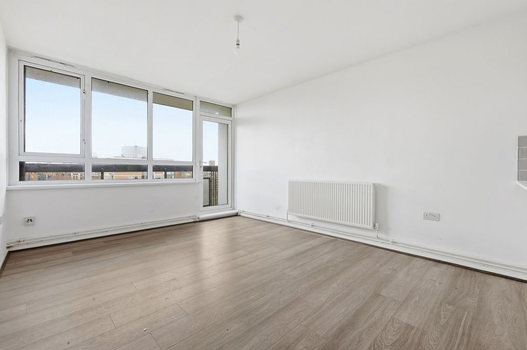 Property photo 3 of 15 Photo 3