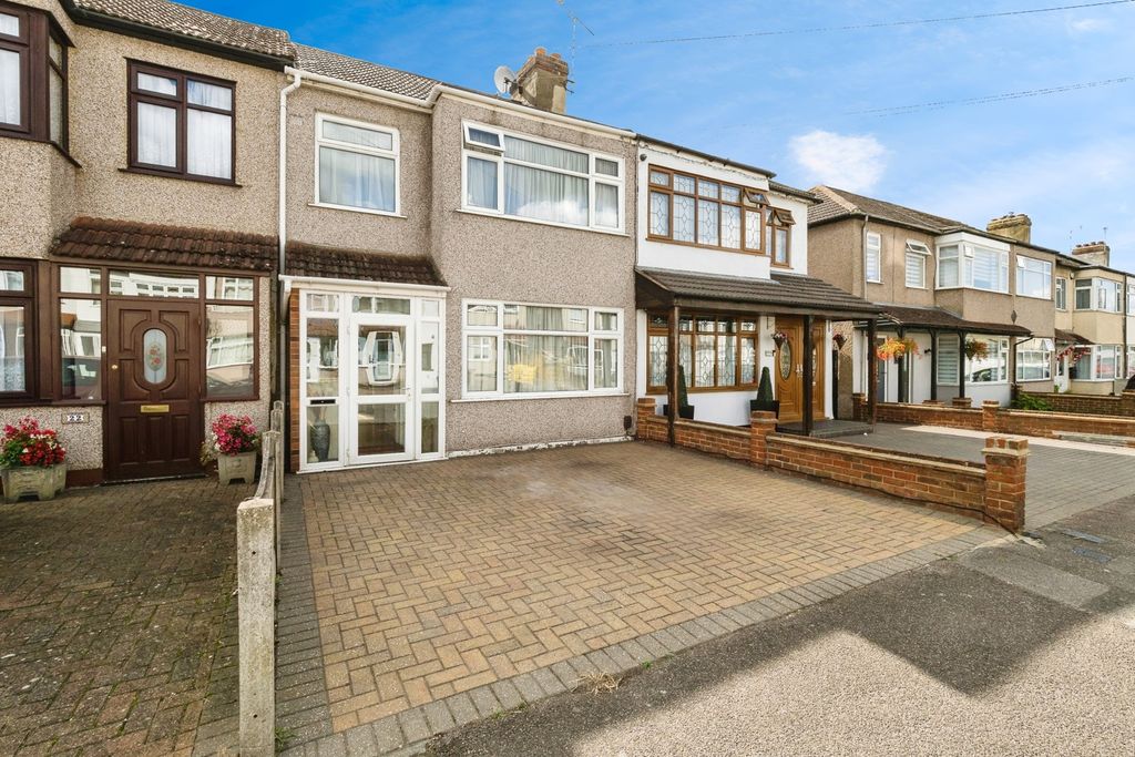 Property photo 1 of 17 Photo