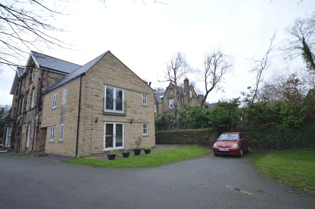 Property photo 2 of 9