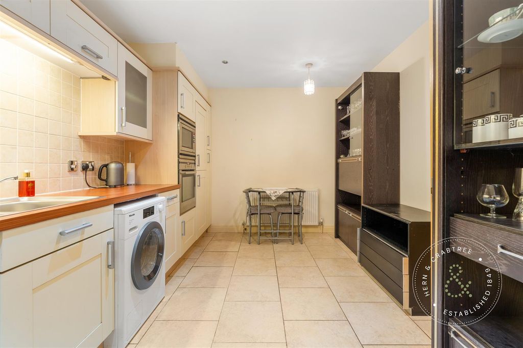 Additional image 7 of 2 bed flat for saleCyncoed Gardens, Cardiff CF23