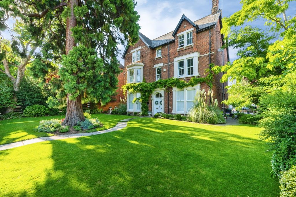 Property photo 1 of 17 Front Shot