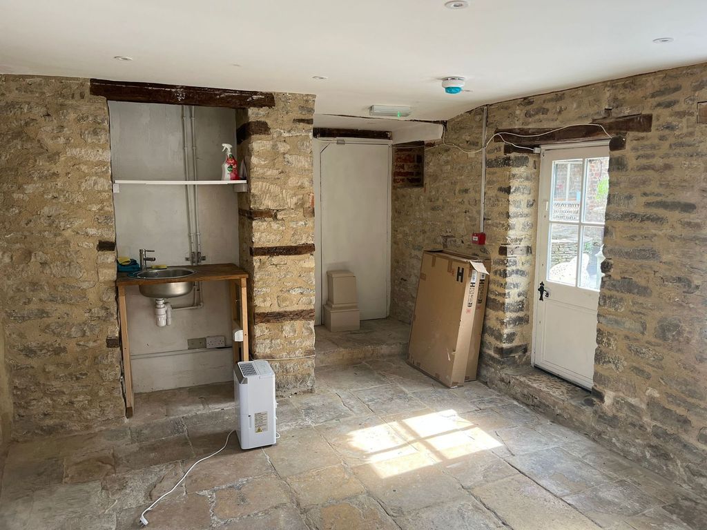 Property photo 3 of 3