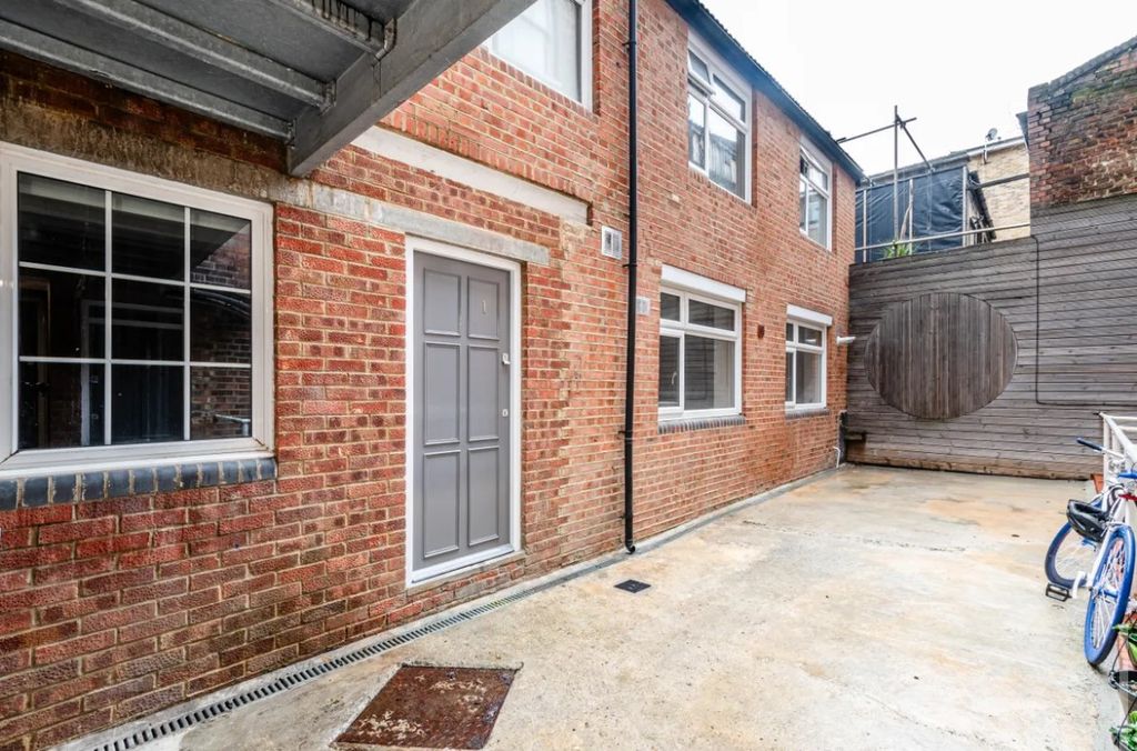 Property photo 2 of 2