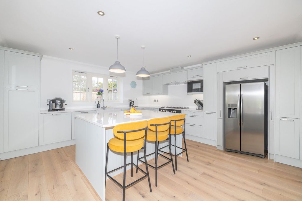 Property photo 2 of 18 Picture 2