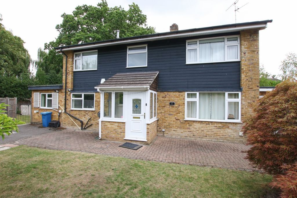 Property photo 2 of 16