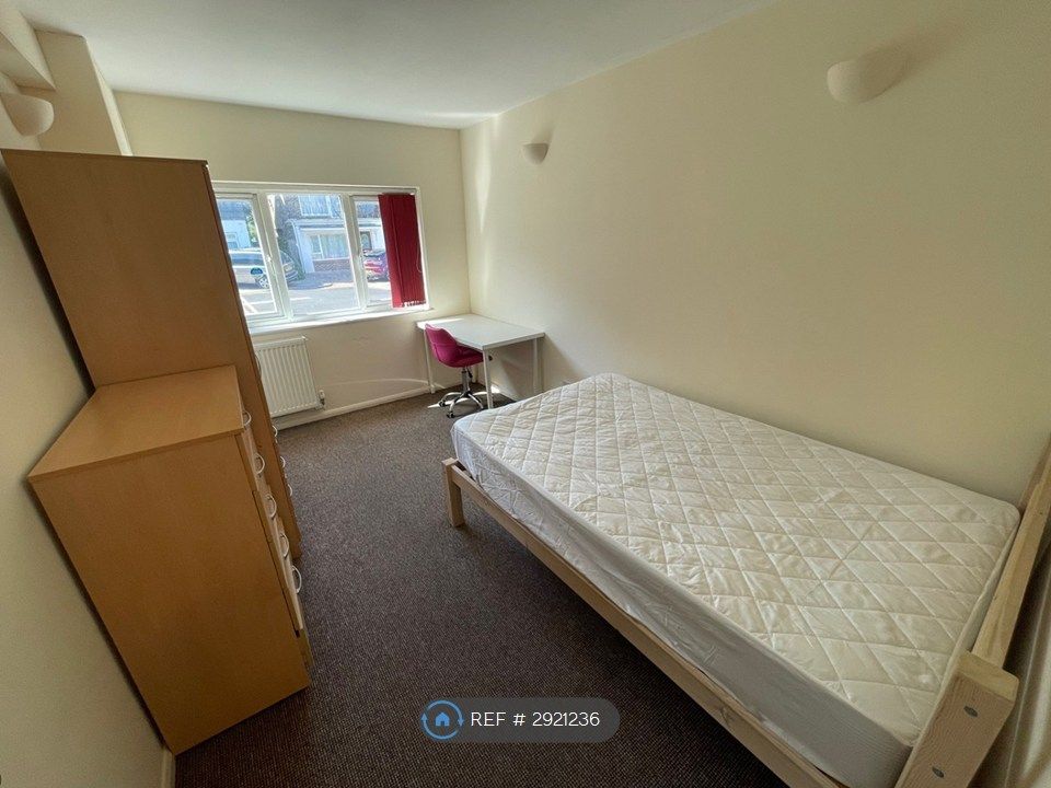 Property photo 3 of 13