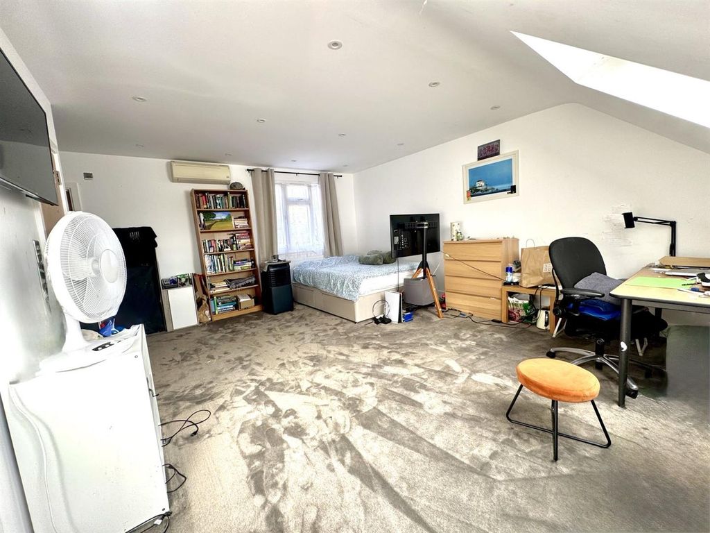 Additional image 39 of 5 bed semi-detached house for saleCheyne Walk, Croydon CR0