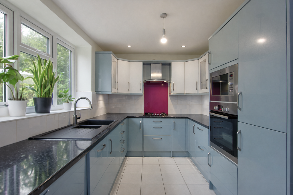 Property photo 2 of 20