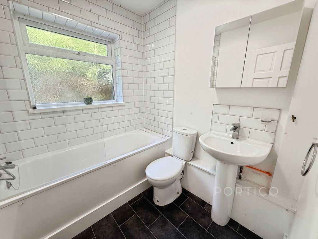 Property photo 3 of 9 3. Bathroom