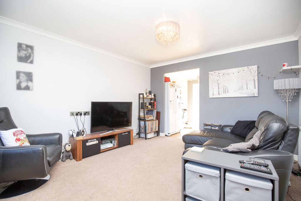 Property photo 3 of 15 B2