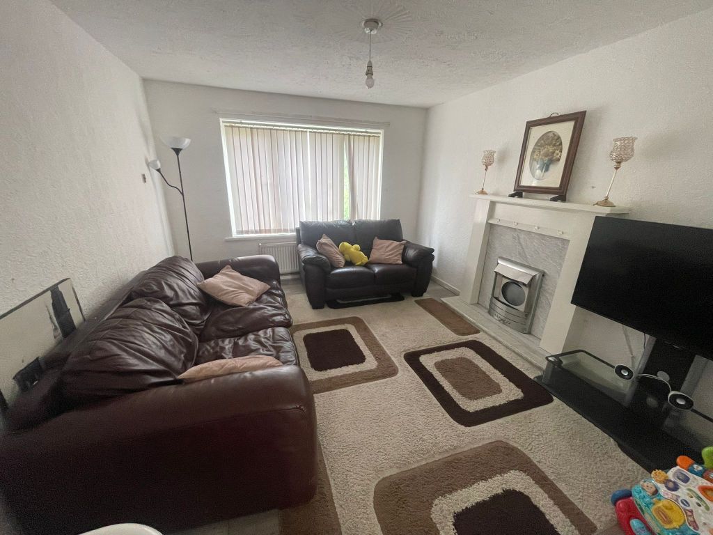 Property photo 1 of 4