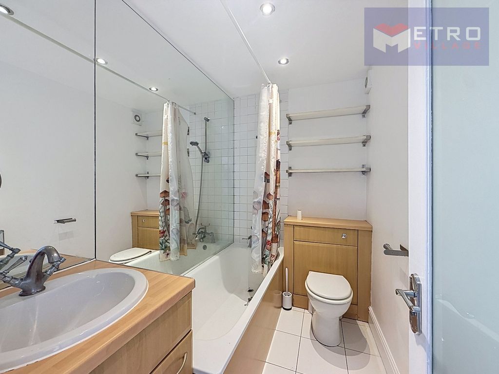Property photo 3 of 6 Picture No. 06