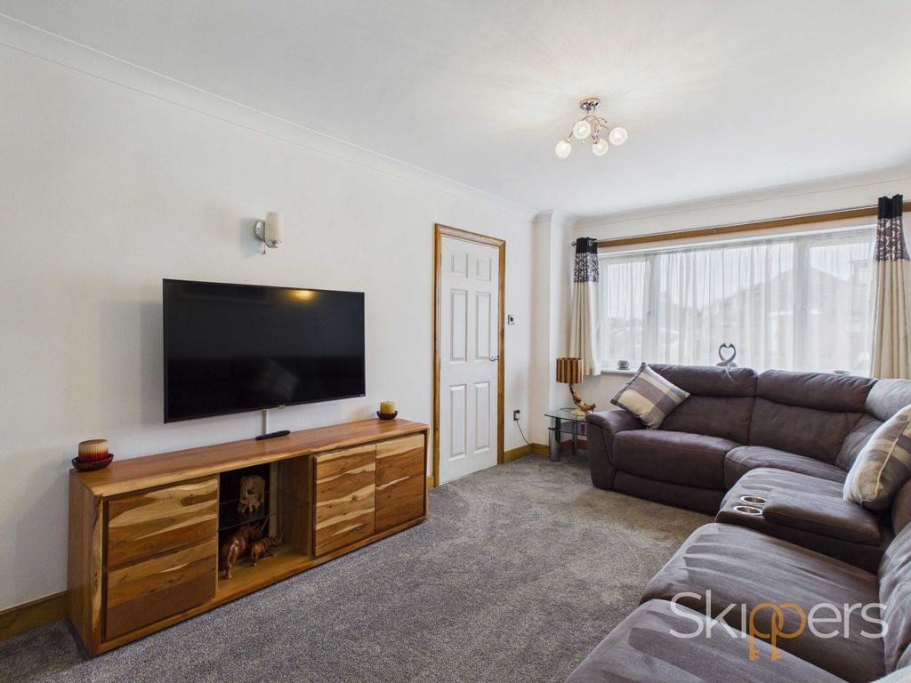 Property photo 3 of 26