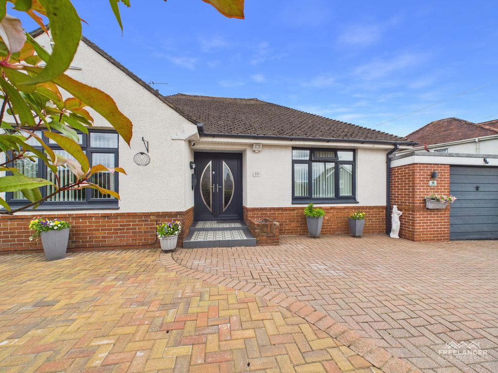 2 bed bungalow for salePillmawr Road, Newport NP20