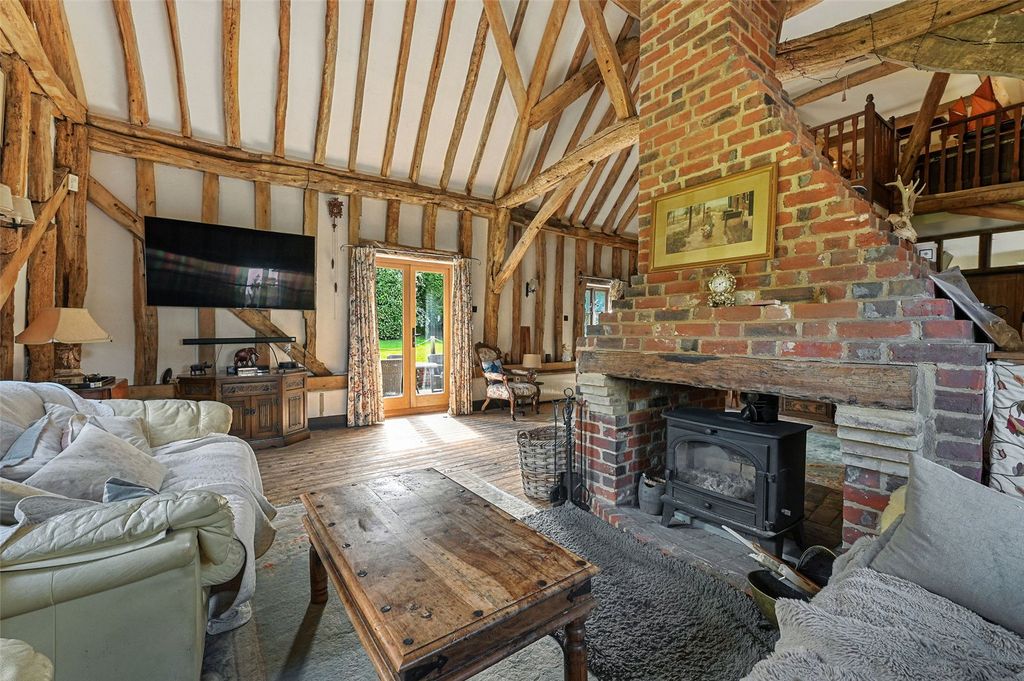 Property photo 2 of 28 Picture No. 16