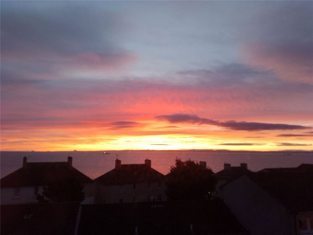 Property photo 2 of 14 Picture No. 28