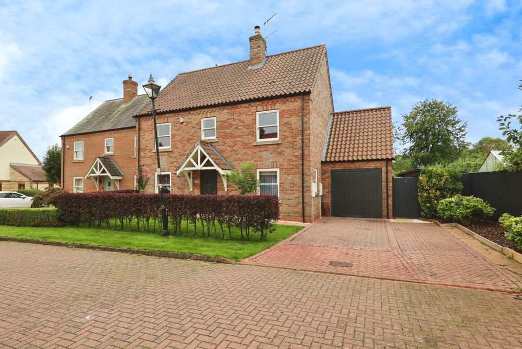 Property photo 1 of 34 4343370