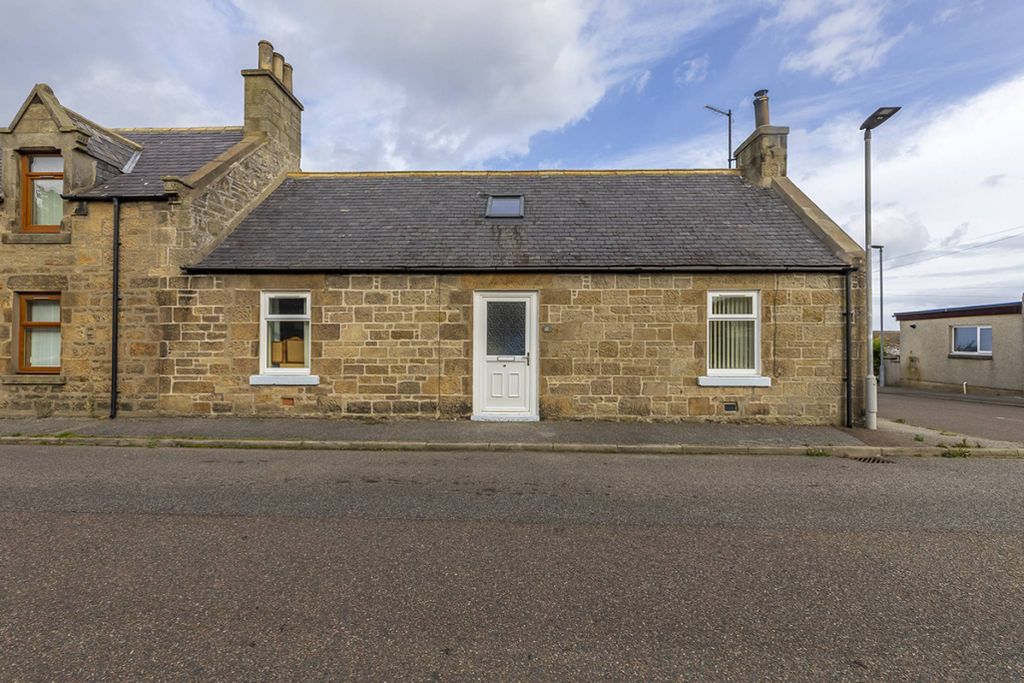 Property photo 1 of 27