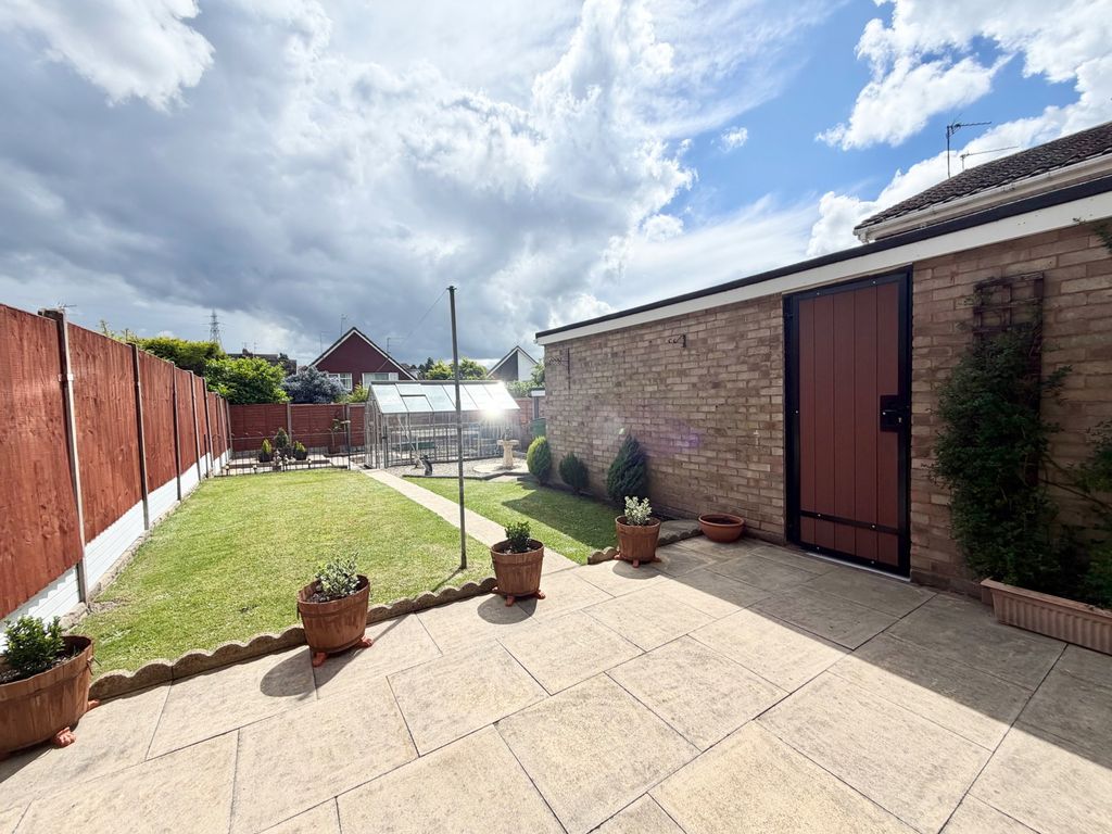 Property photo 2 of 19