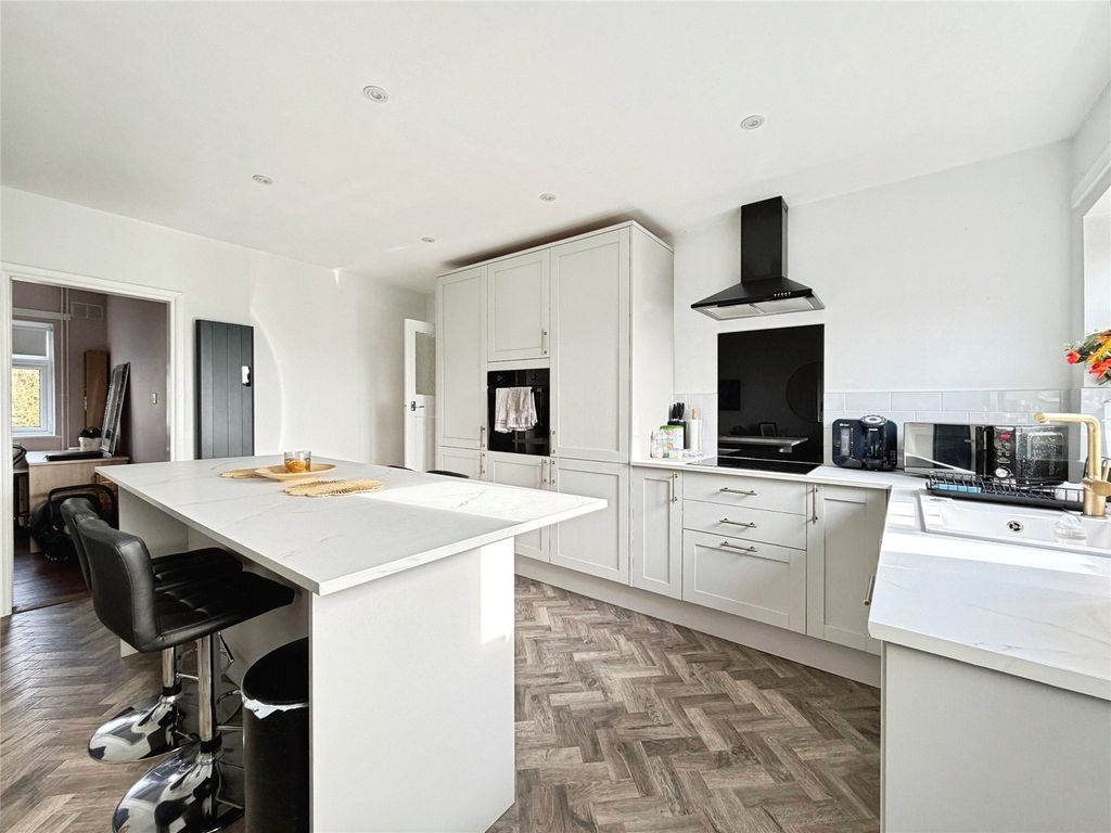 Property photo 2 of 14 Picture No. 06