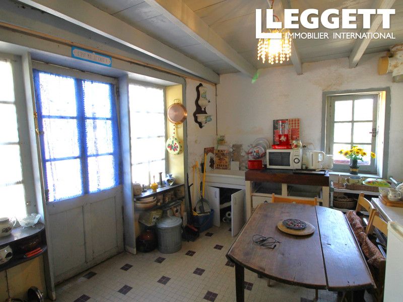 Property photo 3 of 10