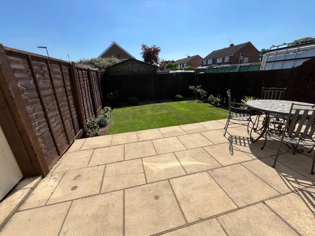 Property photo 2 of 11