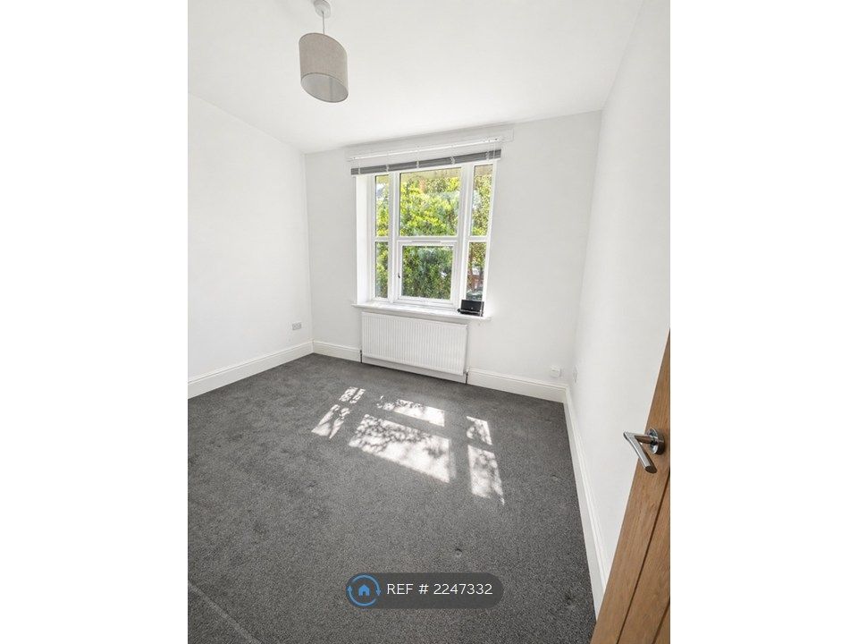 Property photo 3 of 7 Bedroom