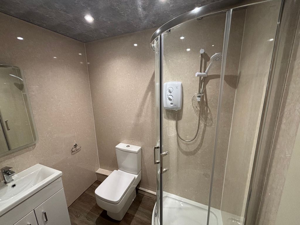 Property photo 2 of 3