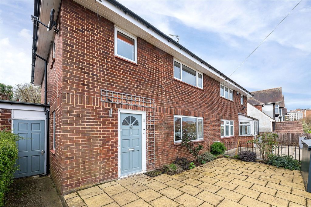 Property photo 2 of 14 Picture No. 02