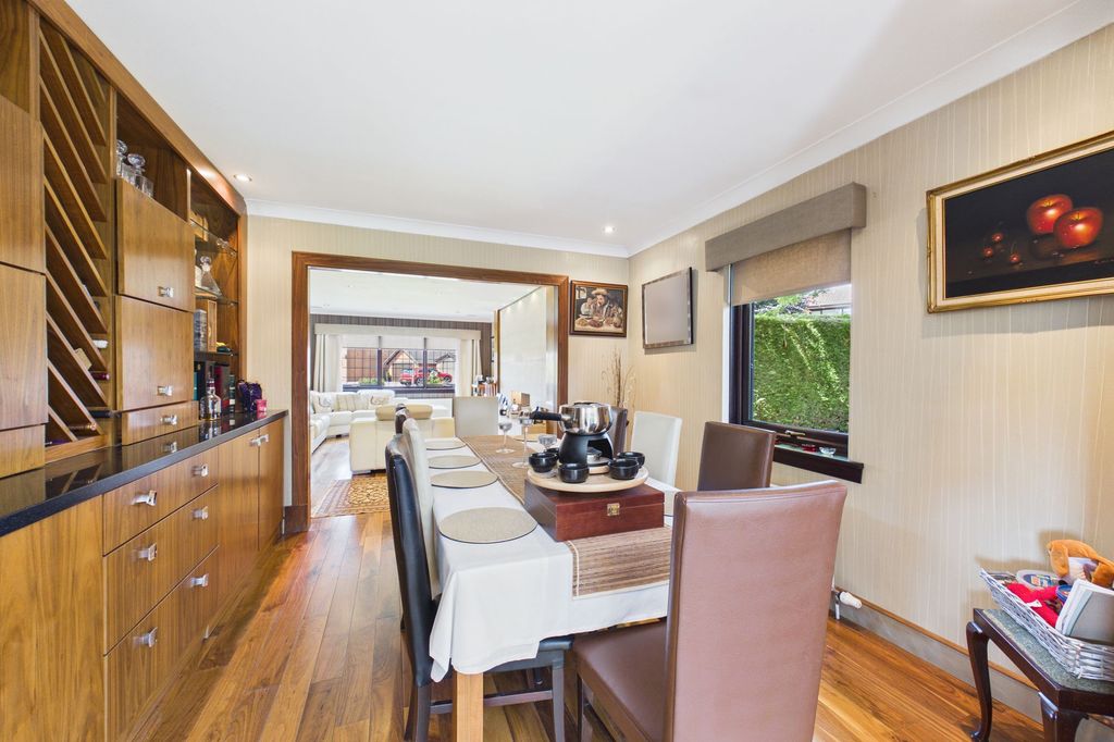Property photo 3 of 46 Dining Room Angle 2