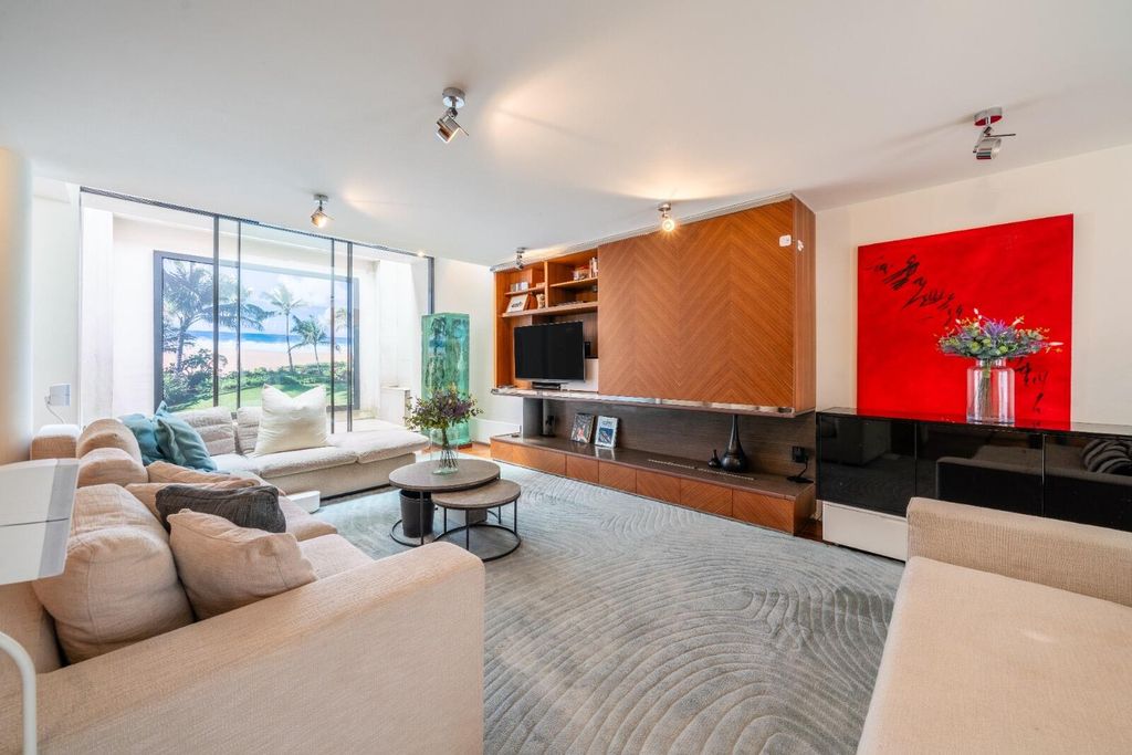 Property photo 2 of 18 Living Room