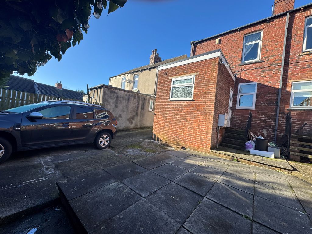 Property photo 2 of 20