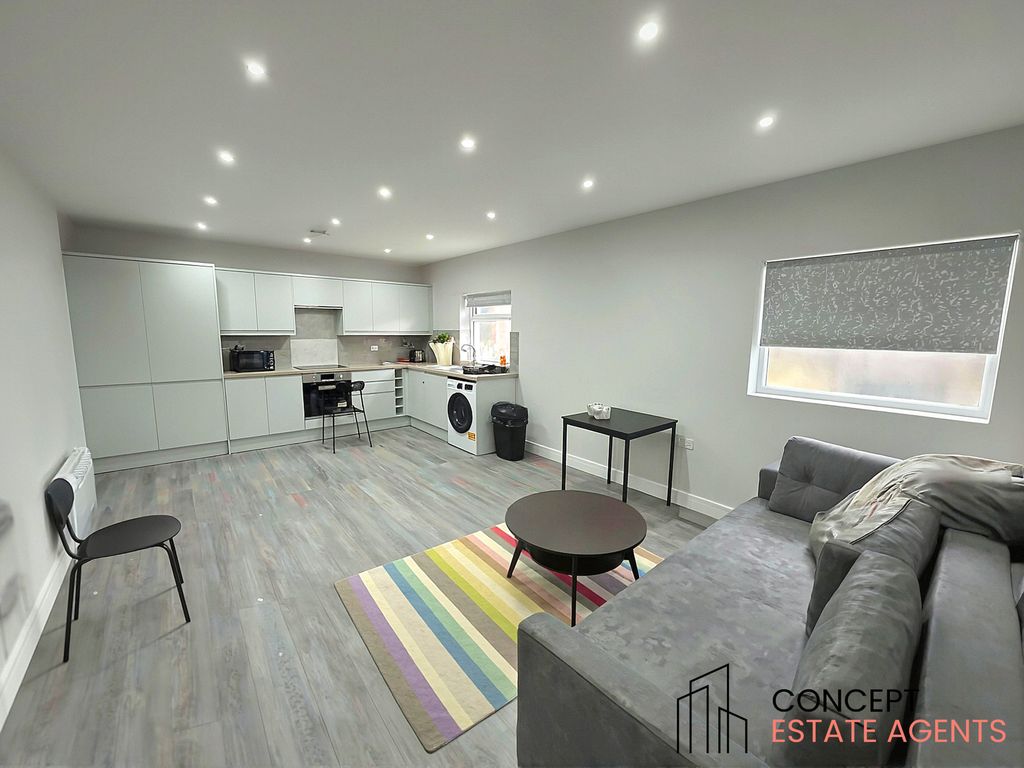 Property photo 1 of 3