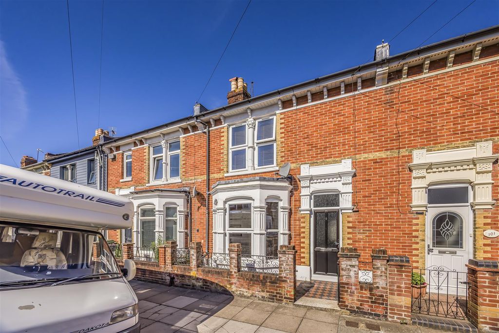 Property photo 1 of 18 99 Folkestone Road, Baffins-Porticomarketing-Soldb