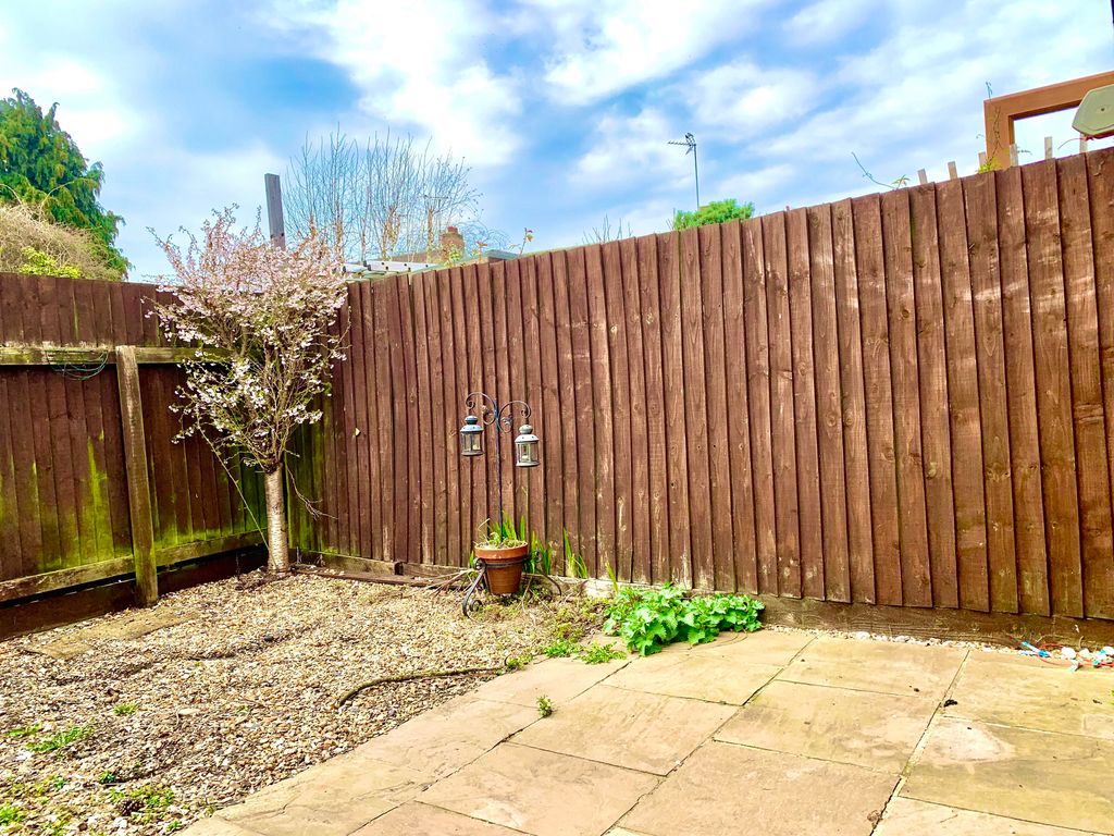 Property photo 3 of 7 Garden