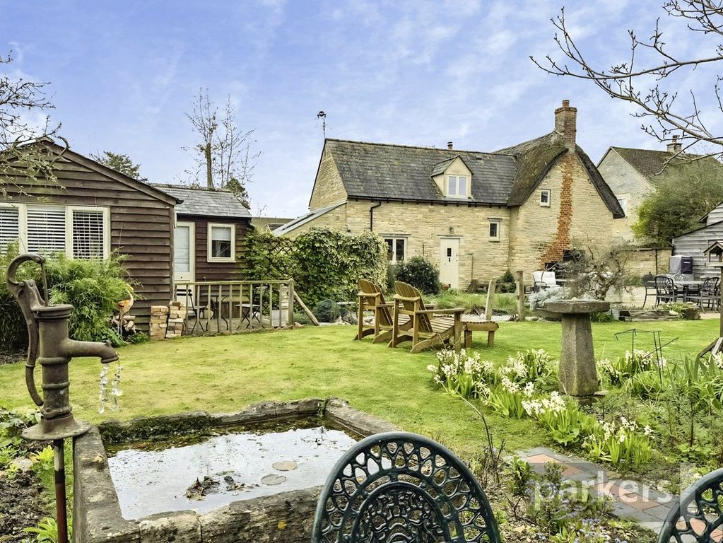 Property photo 2 of 44 Garden