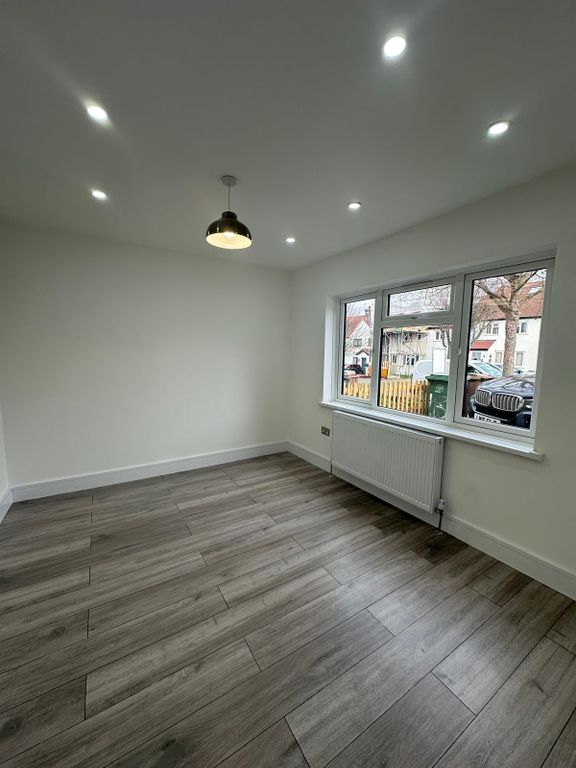 Property photo 2 of 43