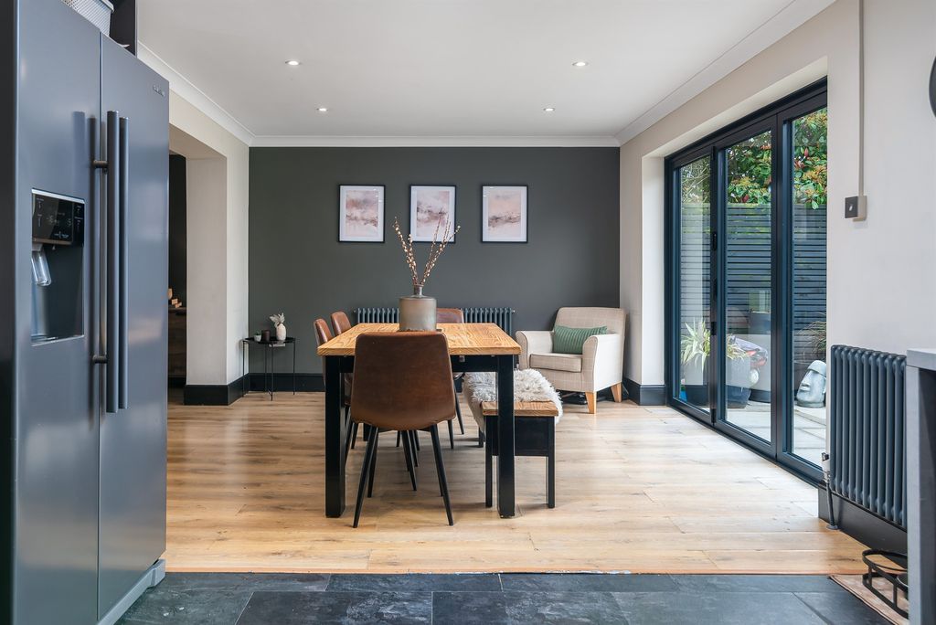 Property photo 3 of 21 Kitchen Diner