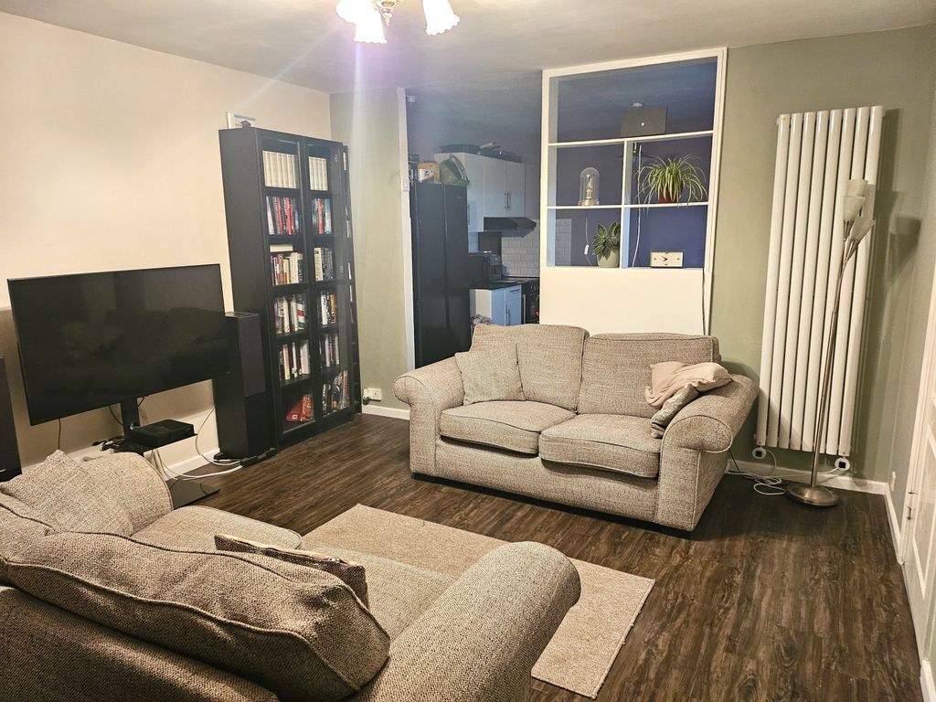 Property photo 2 of 9 Image 1