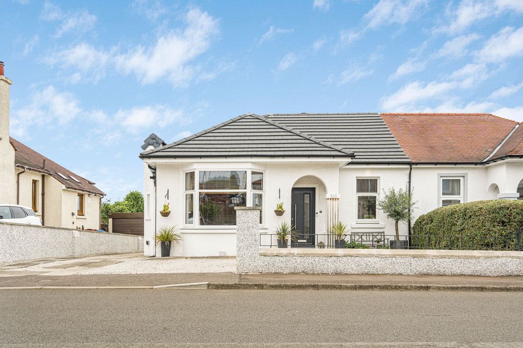 Property photo 1 of 54